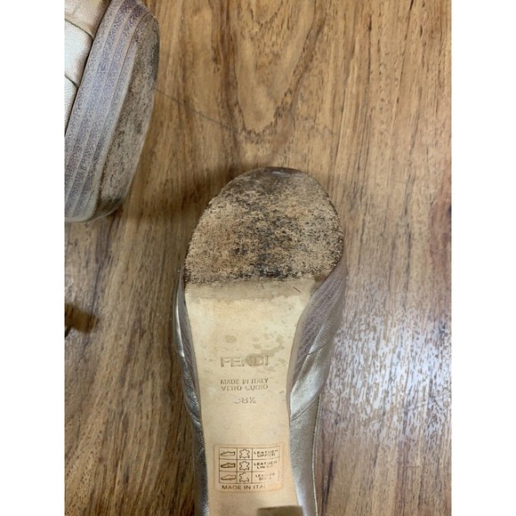 FENDI Pleated Peep Toe Platform Pumps Gold 38.5 - Picture 6 of 6